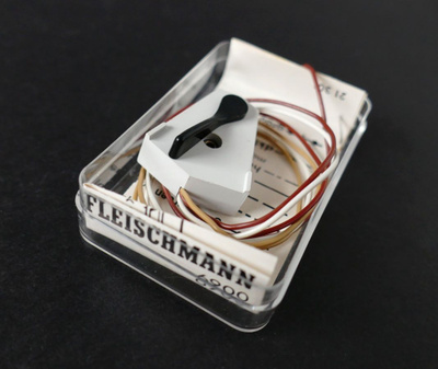 FLEISCHMANN 6900, sähkökytkin