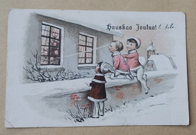 Lapset aidalla kurkkivat ikkunasta joulukuusta, kulk.