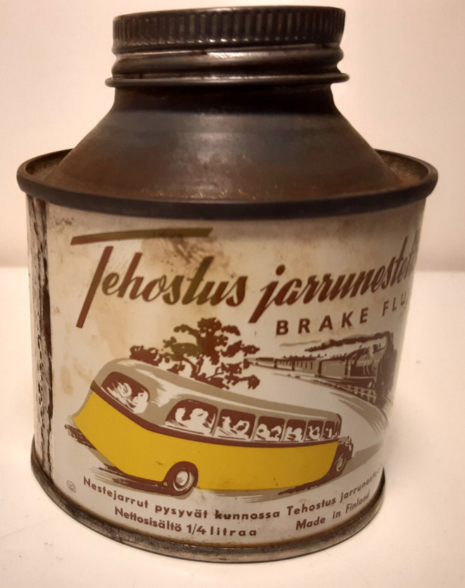 Vanha  avaamaton peltipurkki Tehostus jarruneste