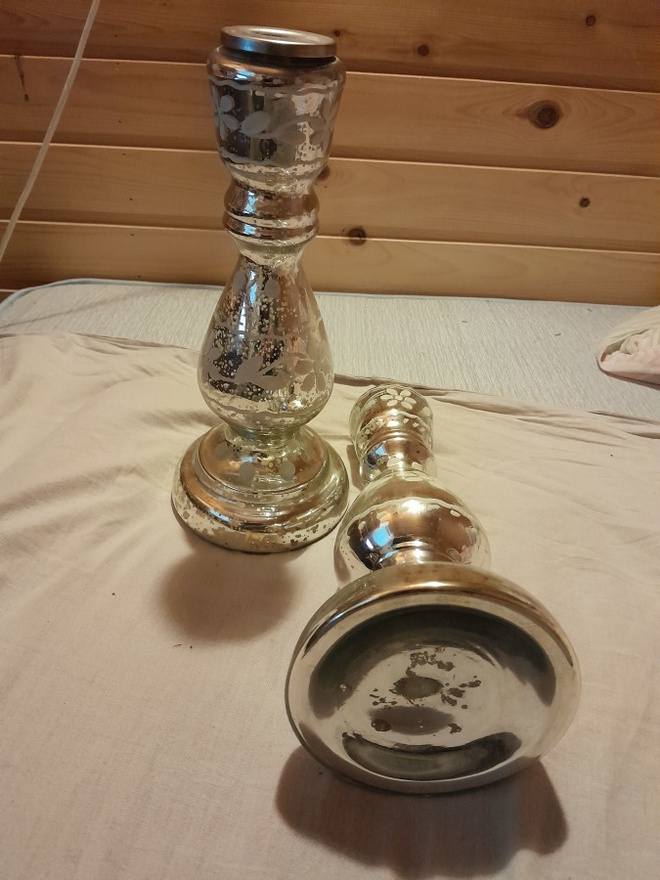 köyhän miehen hopeaa kynttilänjalat