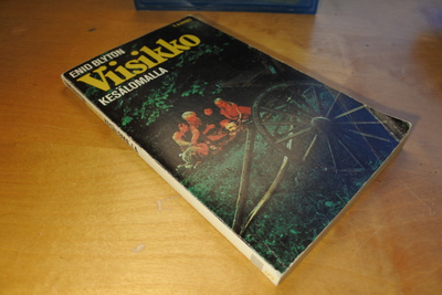 Enid Blyton: Viisikko kesälomalla, pokkari, hyvä