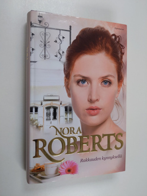 Nora Roberts : Rakkauden kynnyksellä