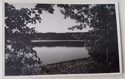 Bromarf, Aamu hiekkarannalla, mv valokuvapk, ei p.