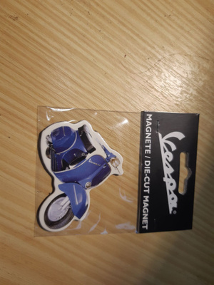 Vespa jääkaappimagneetti sininen