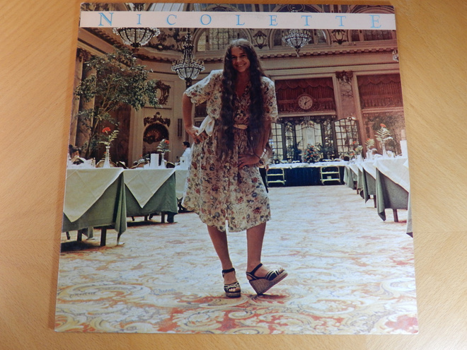 NICOLETTE LARSON  - LP