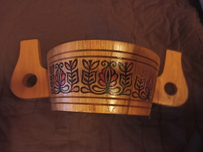 Käyttämätön rasia, puu, kahvasta kahvaan: 26 cm