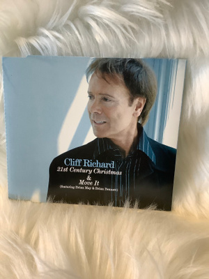 CLIFF RICHARD:.21st CENTURY CHRISTMAS (BRIAN MAY QUEEN)