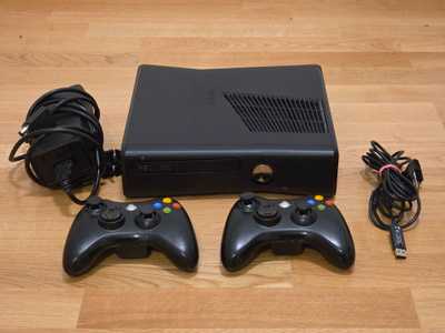 Xbox 360 S 250GB RGH-modattu