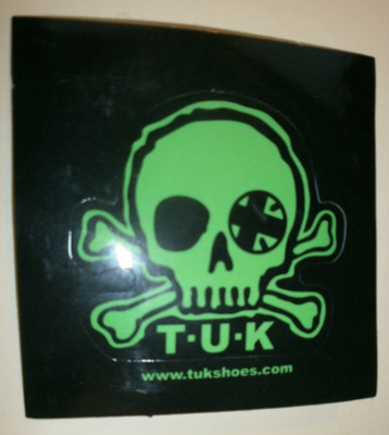 T.U.K. musta-vihreä pääkallotarra (v. 2007), käyttämätön