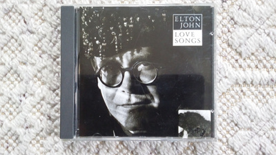 Elton John – Love Songs