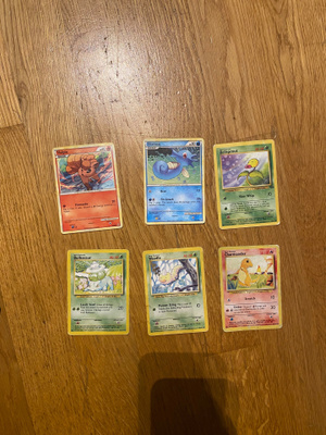 Pokemon kortteja