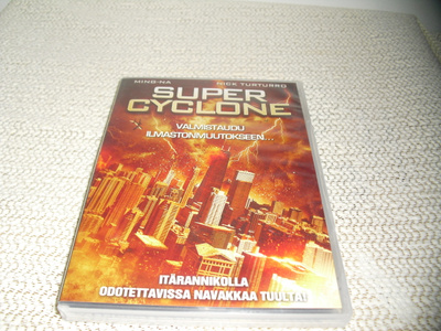 SUPER CYCLONE (Nicholas Turturro)***