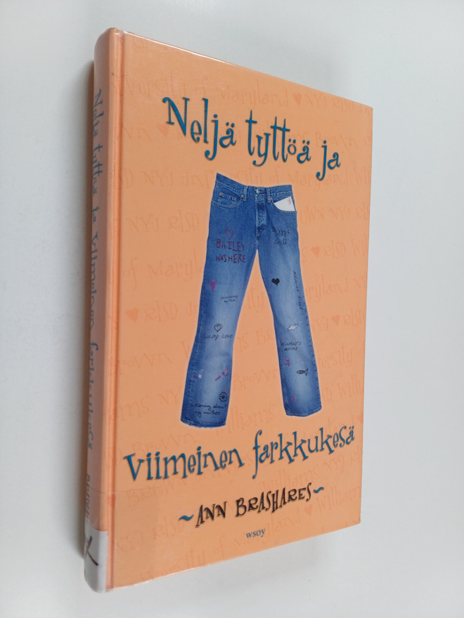 Ann Brashares : Neljä tyttöä ja viimeinen farkkukesä