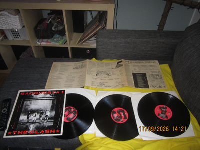 The Clash -Sandinista! -3 LP vinyyli +Armagideon Times liite