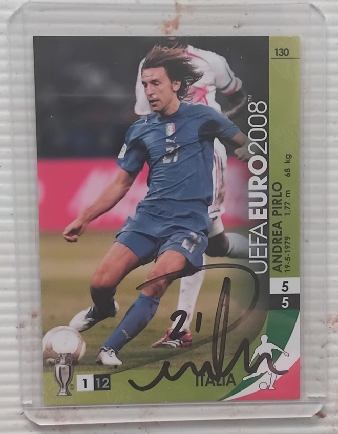 Andrea Pirlo Italia signed