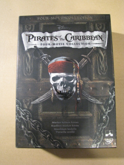 PIRATES OF THE CARIBBEAN BOXI ( 4 elokuvaa )