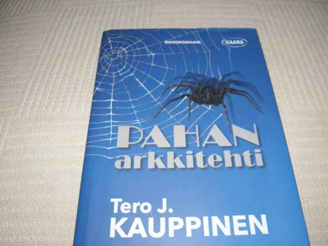 Tero J. Kauppinen Pahan arkkitehti  -sid