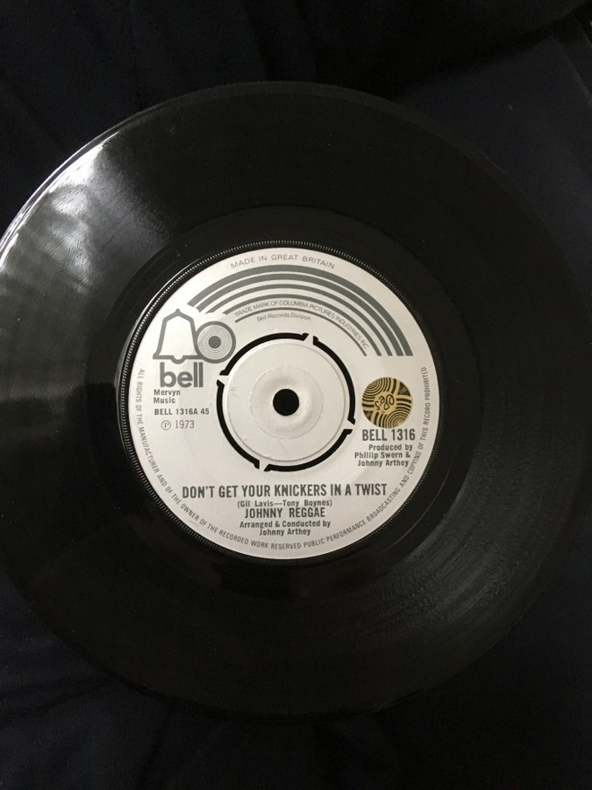 (7") Johnny Reggae – Don't Get Your Knickers In A Twist