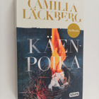 Camilla Läckberg : Käenpoika - pikkukuva 1