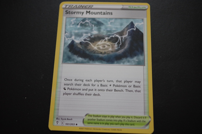 161 ja 164 /203, Evolving Skies (2021), uncommon