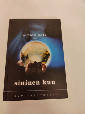 Alyson Noel; Sininen kuu