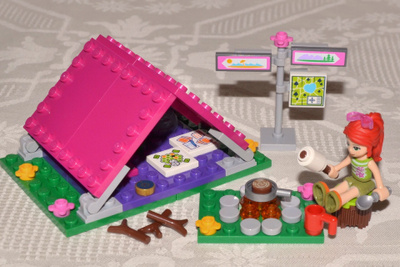 LEGO Friends - Mia telttaretkellä -