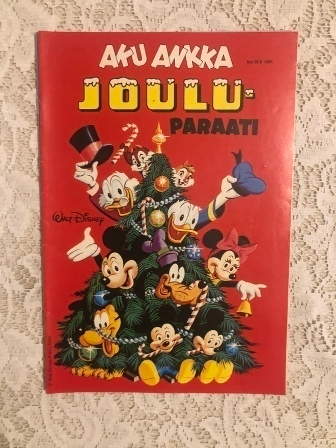 Aku Ankka 52B-1985: Jouluparaati.