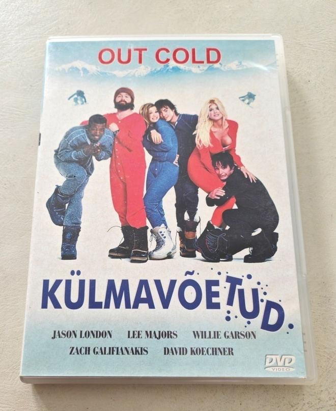 Out Cold - kylmää meininkiä
