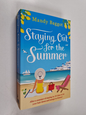 Mandy Baggot : Staying out for the summer