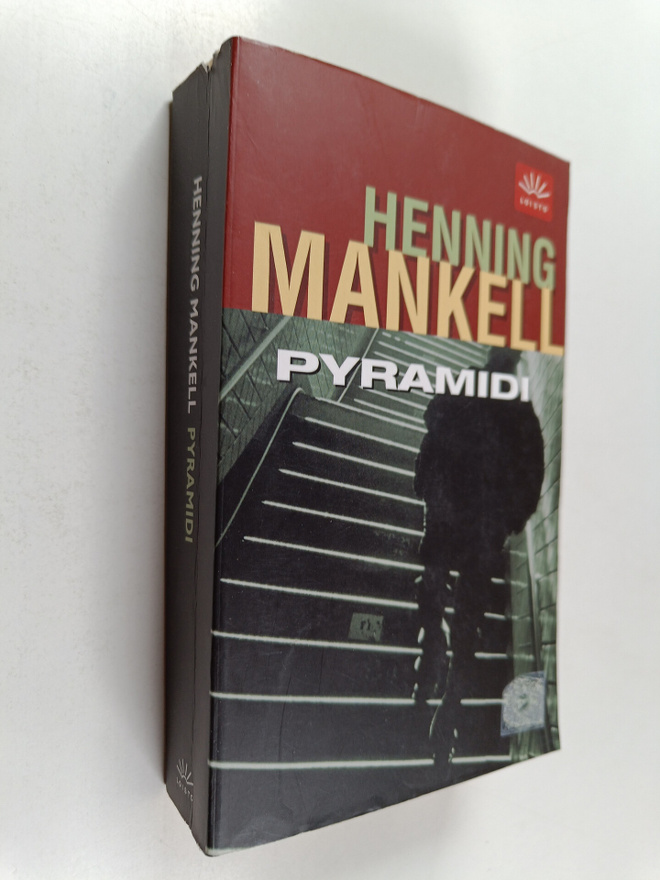 Henning Mankell : Pyramidi