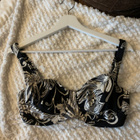 Triumph mustavalkoinen bikiniyläosa 75D - pikkukuva 1