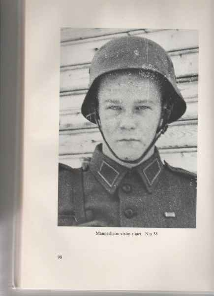 [Airo, A.F.,toim.]: Mannerheim -ristin ritarit, M.Chris 1984