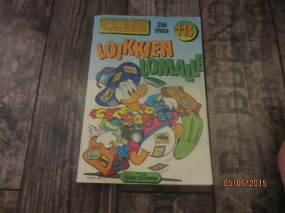 Aku Ankan taskukirja 113 - Loikkien lomalle (1.painos)