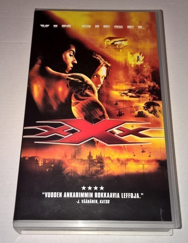 XXX    VIN DIESEL     VHS