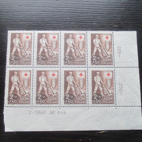 Punainen Risti 2mk+50p 1945 kahdeksilo numerolla **