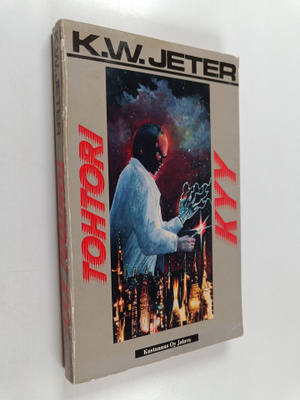 K. W. Jeter : Tohtori Kyy