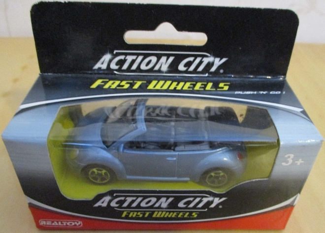 VW New Beetle 2.0 Cabriolet 2 door Blue 2000 Realtoy 1:64