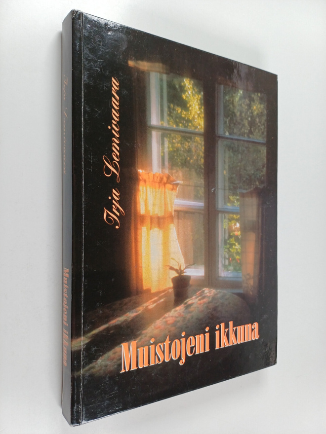 Irja Lemivaara : Muistojeni ikkuna