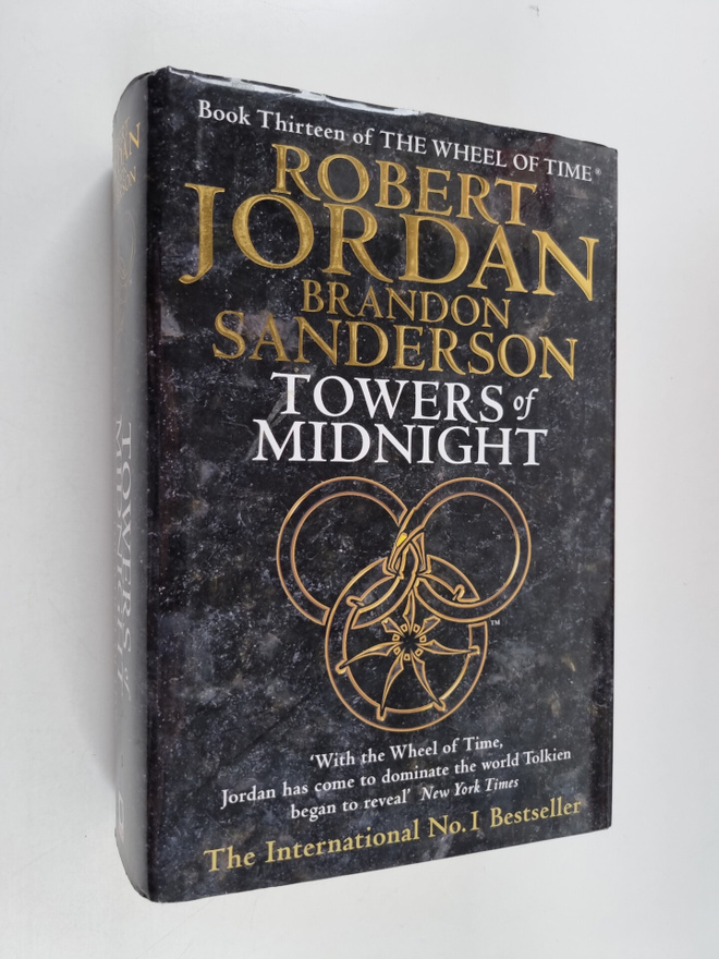 Robert Jordan ym. : Towers of Midnight