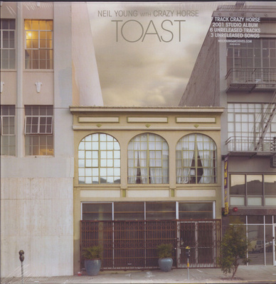 Neil Young With Crazy Horse – Toast