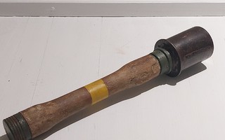 Varsikäsikranaatti Stielhandgranate M/24 (Natsi Saksa)