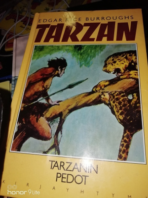 Edgar Rice Burroughs Tarzanin pedot