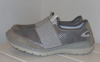 37 - Rieker harmaat sneakerit * UUDET