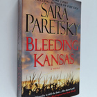Sara Paretsky : Bleeding Kansas - pikkukuva 1
