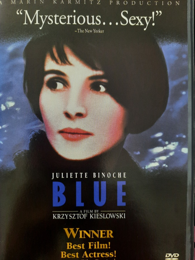 KOLME VÄRIÄ: SININEN DVD (Kieslowskin, Juliette Binoche)