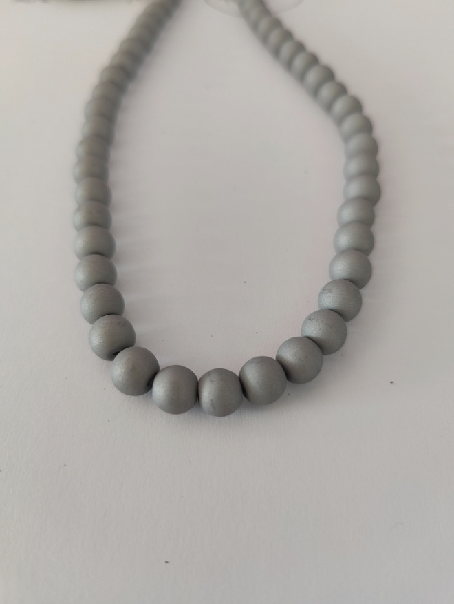 Vaaleanharmaita lasihelmiä 8mm, 20 kpl