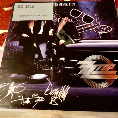ZZ TOP: My Head’s In Missisippi * Fool For Your Stockings