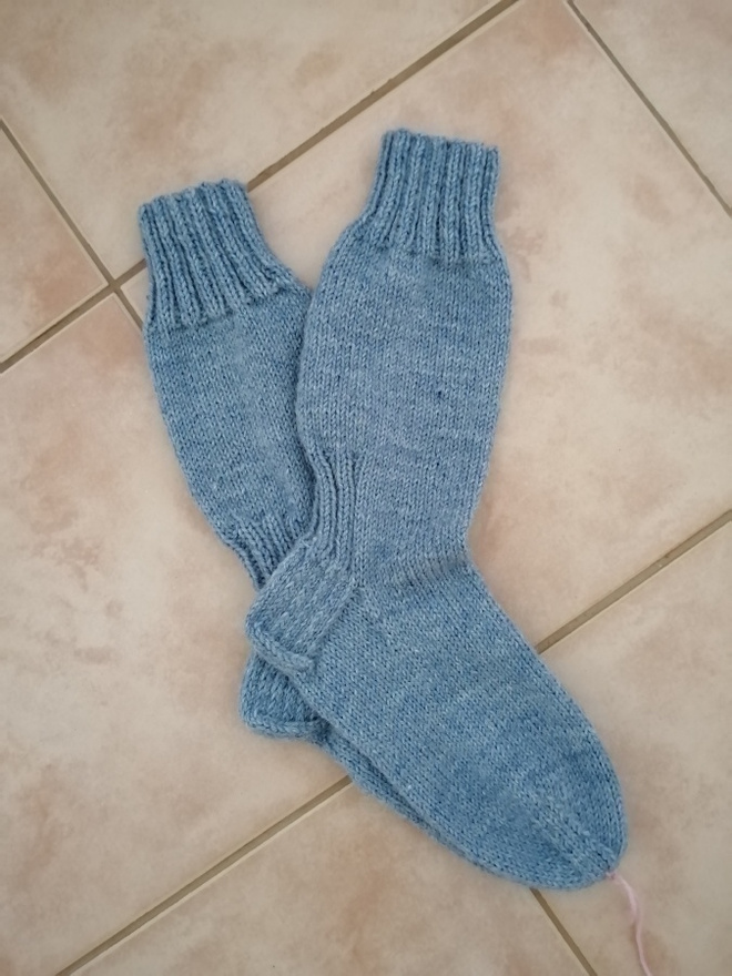 Pitkät villasukat 40-41