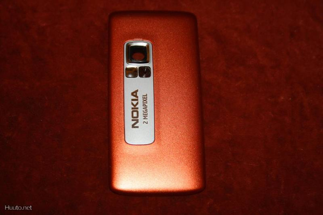 Uusi takakuori Nokia 6280 (Orange)