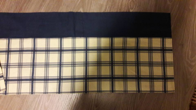Verhokappa : luonnonvaalea siniruutuinen kappa 35x100cm